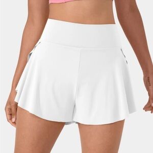 White Halara shorts/skirt size xs